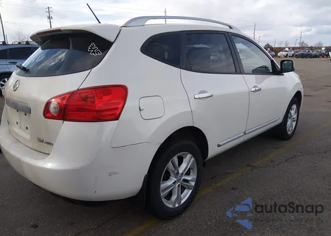 2013 Nissan Rogue Sv z USA, uszkodzony, nr VIN JN8AS5MV2DW653888